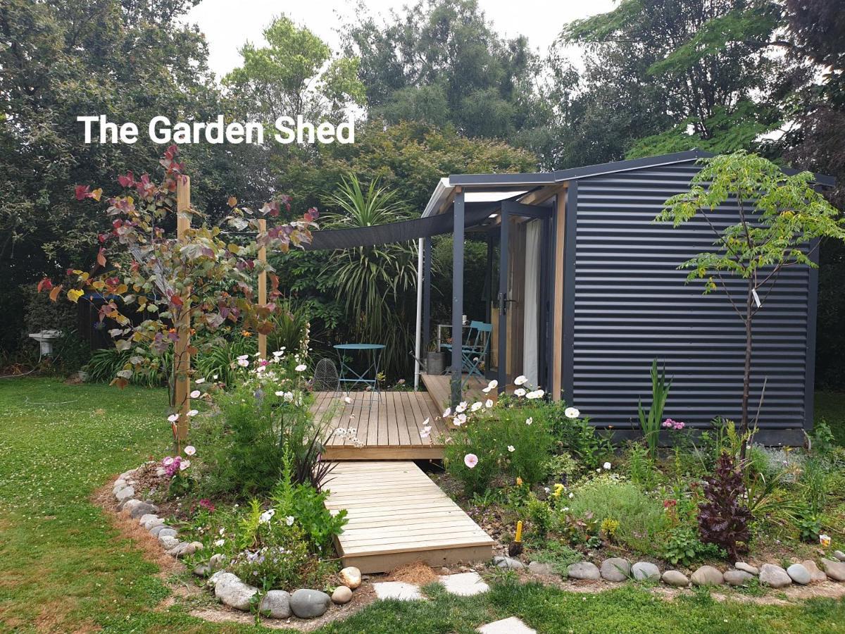מוטואקה Cabins On Tudor Bed & Breakfast מראה חיצוני תמונה